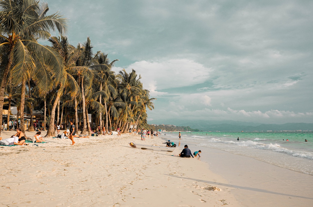 Boracay pristine beaches luxurious