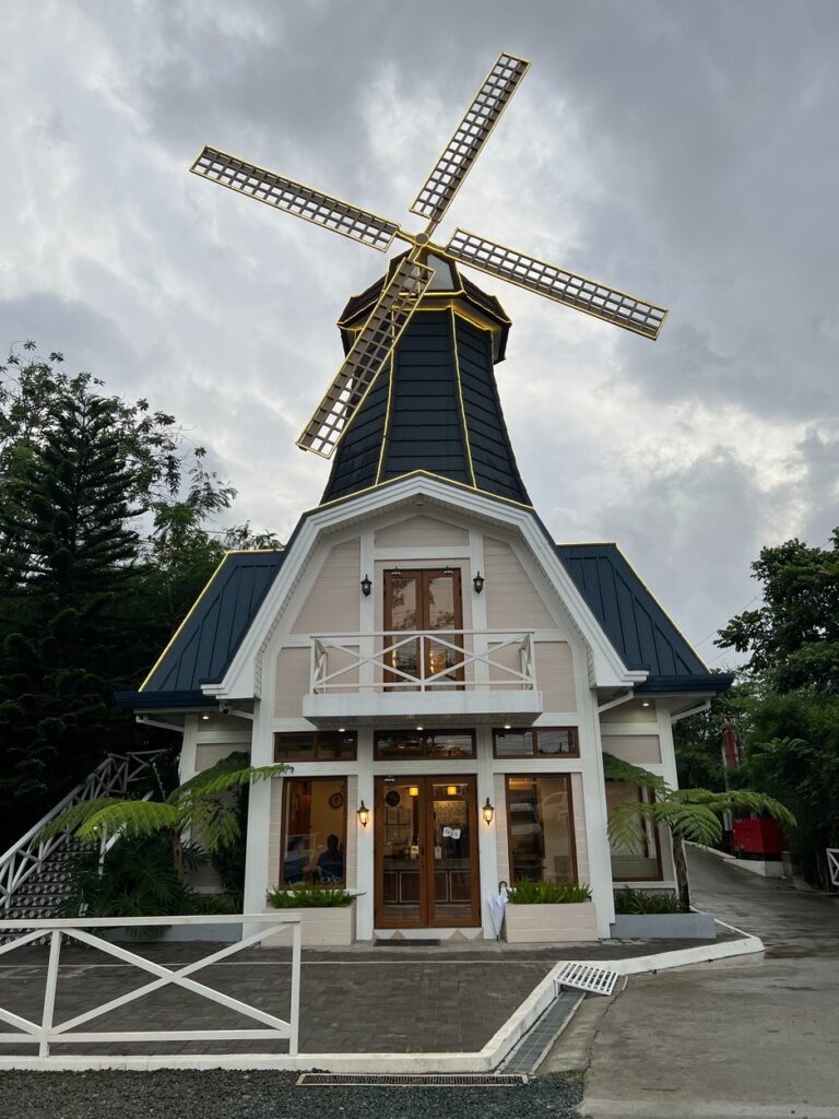 Tagaytay Windmill